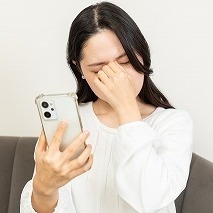 目の疲れと全身不調 ― スマホ社会が招く